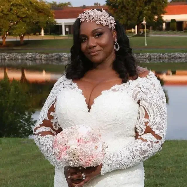 Vestidos de novia de talla grande personalizados, sirena árabe, lujoso encaje, boda, cuello transparente, mangas largas, niveles de cuentas