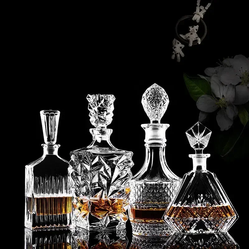 Whiskey Decanter for Liquor Scotch Bourbon, Crystal Glass, Lead-Free, Alcohol Bottle, Barware