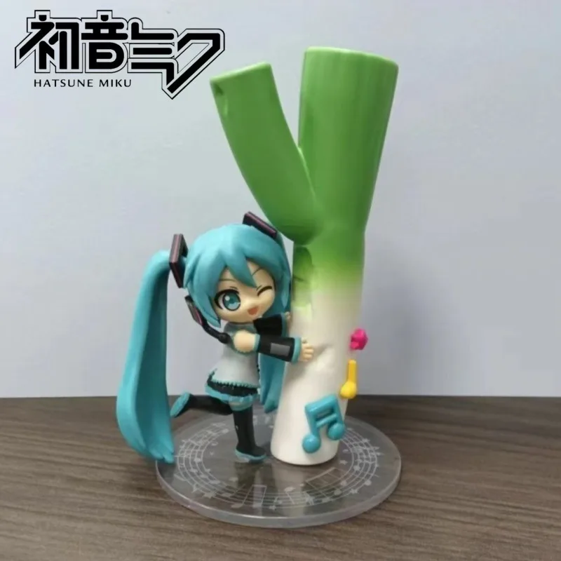 Hatsune Miku anime cartoon cute merchandise figurine, fashionable and personalized desktop ornament for girls, car decoration