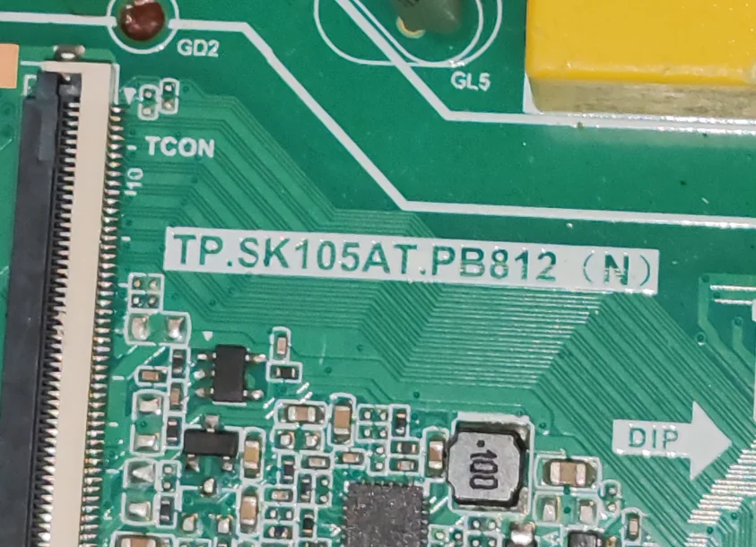 TP. Sk105xu. Pb812 (N) три в одном стандарте материнская плата для телевизора протестирована хорошо на 33 -- 44 в 600 мА