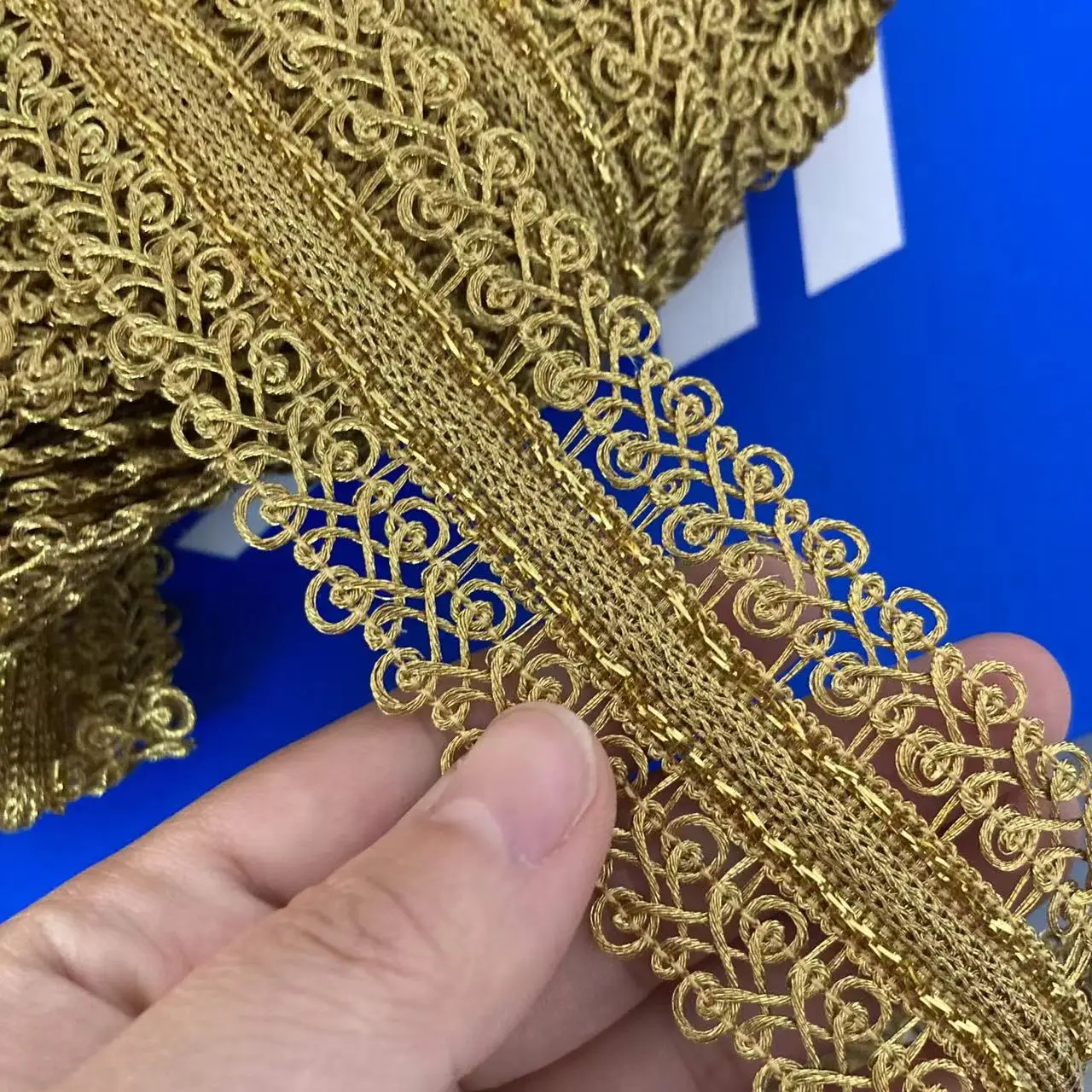 1 Yard 4,2 cm Gold Spitze Trim Band Goldfaden Gurtband ethnischen Stil Kleidung Stickerei Pailletten Stoff Jacquard Zubehör neu