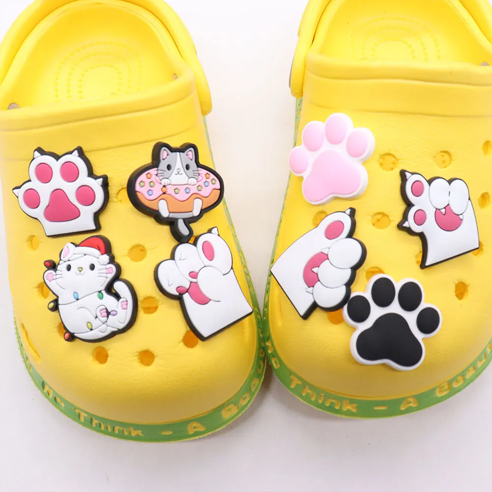 New Arrival 1pcs Cute Cartoon Cat Paw Doughnut PVC Shoe Charms Sandals Decoration Ornaments Accessories Kid Party Xmas Gift