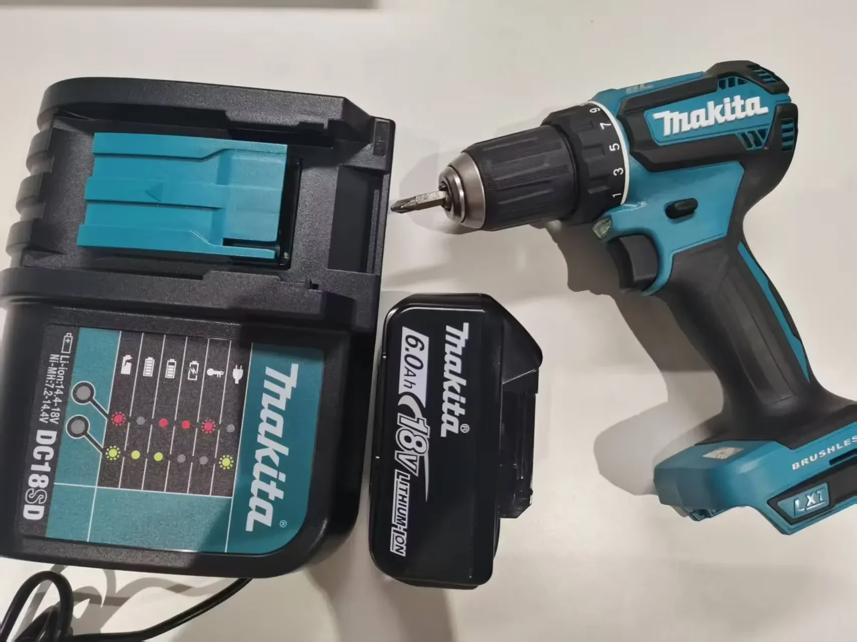 18v Makita BL1860 BL1850B BL1850 BL1840 BL1830 Replaced with Makita 18650 3.0/5.0/6.0/9.0Ah power tool battery and charger