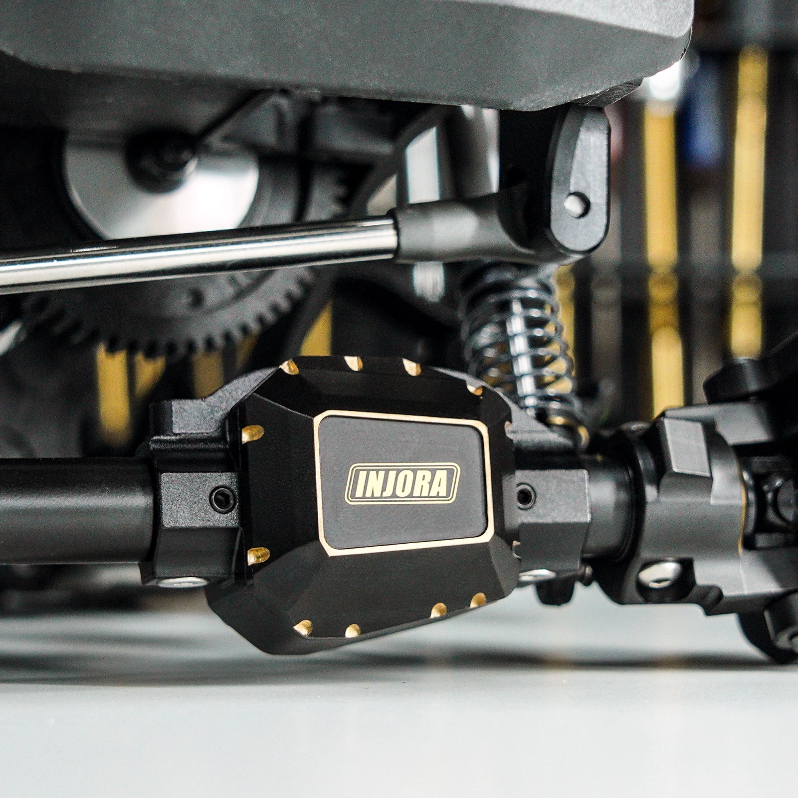 INJORA 38g Messing-Differentialachsabdeckung mit schwarzer Beschichtung für 1/10 RC Crawler SCX10 PRO SCX10 III AR45 CJ7 Upgrade – Detail 9