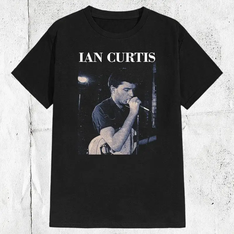 

Винтажная футболка с группой Иана Кurtis Joy Division 80-х годов