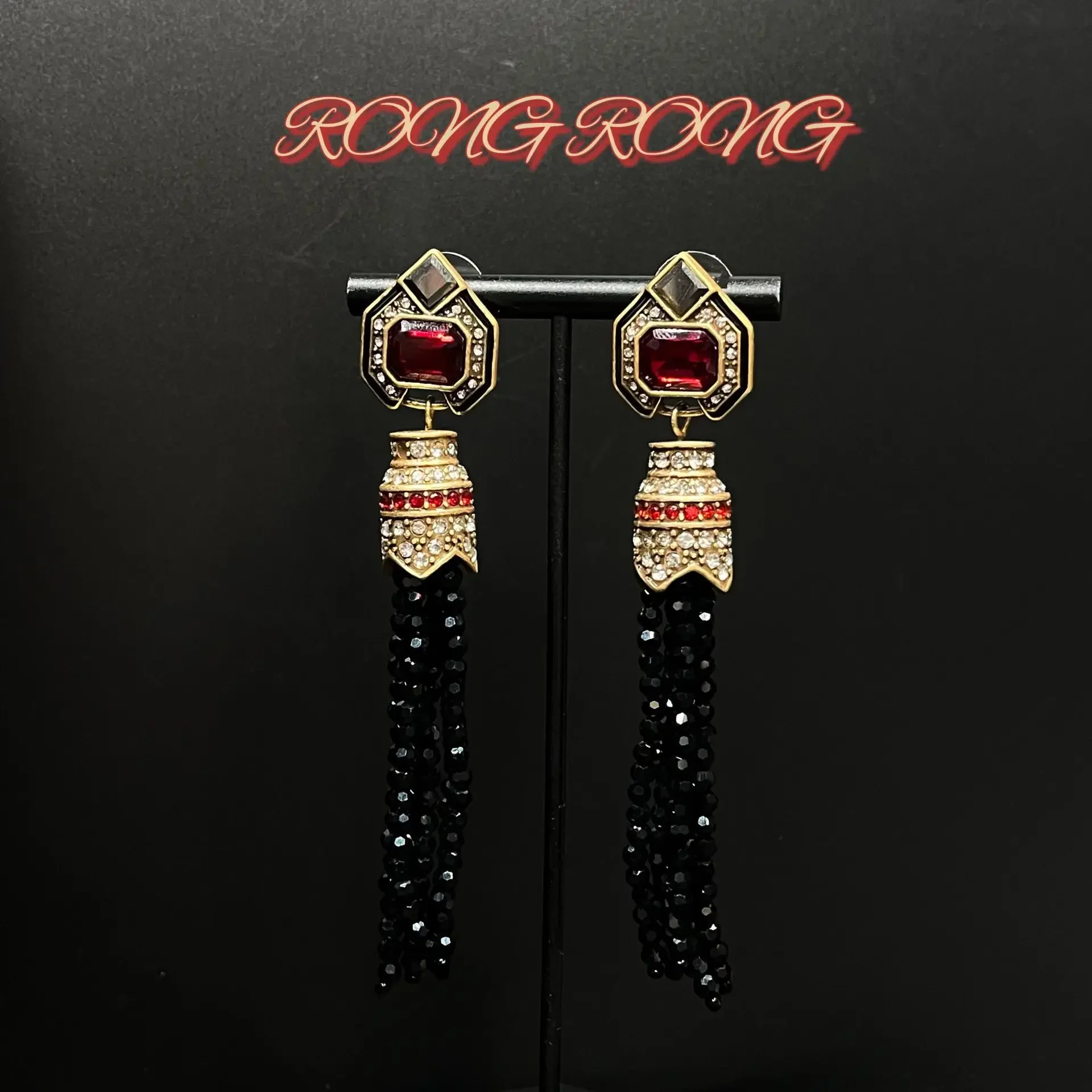 European and American Heavy-duty Retro Shoulder-sweeping Long Tassel Earrings Inlaid with Diamond Gemstones Vintage Earrings