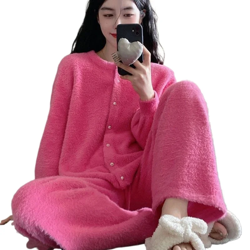 2026 New Pajamas Women's Fall and Winter Imitation Mink Fleece Fleece Thickened Set High-end Temperament Coral Velvet Loungewear