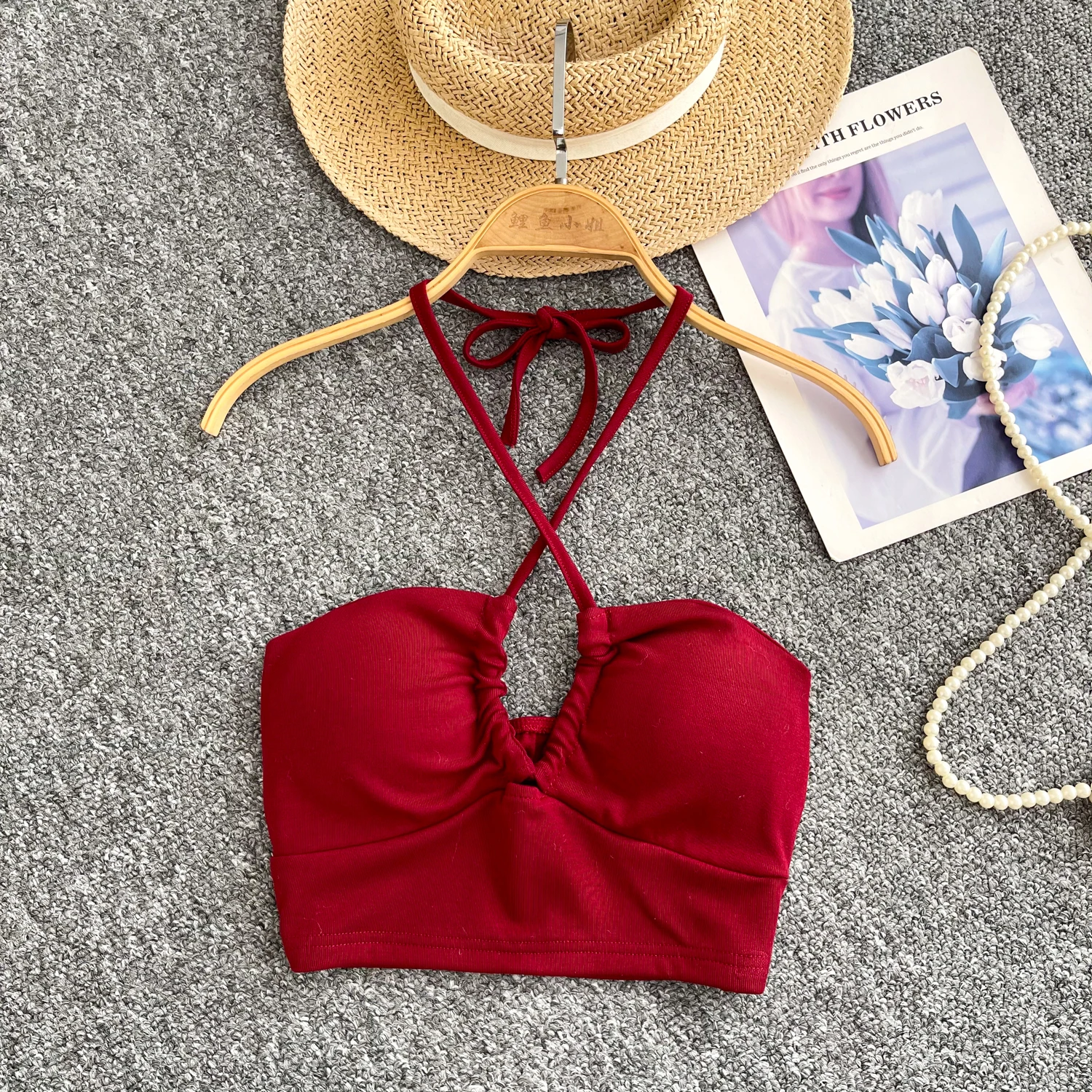 

Sexy Camis Chic hollow out halter top Slim Korean Tanks Top Sleeveless Elegant Crop Top hotsweet Summer Women Bustier