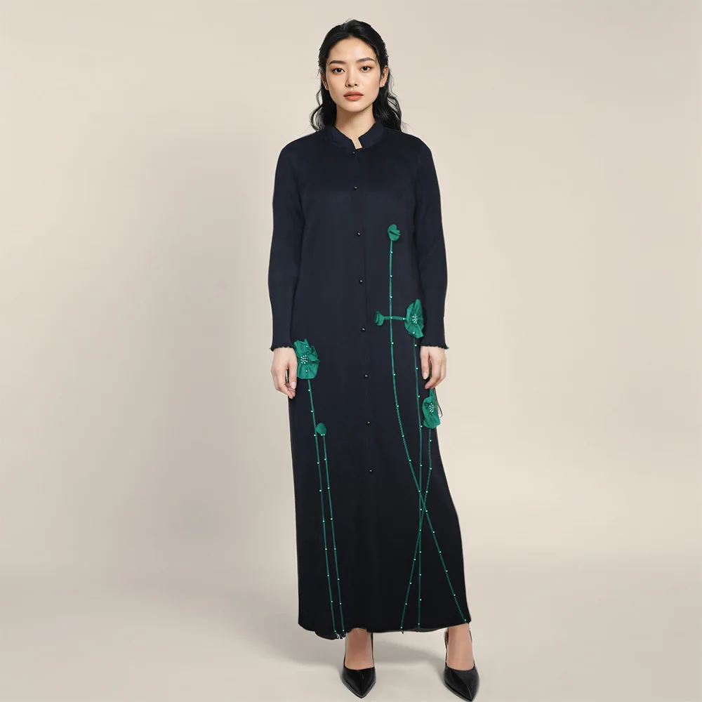 

Three-dimensional flower beaded pleated dress women's long sleeves loose large size thin age-reducing long dress pleated elastic