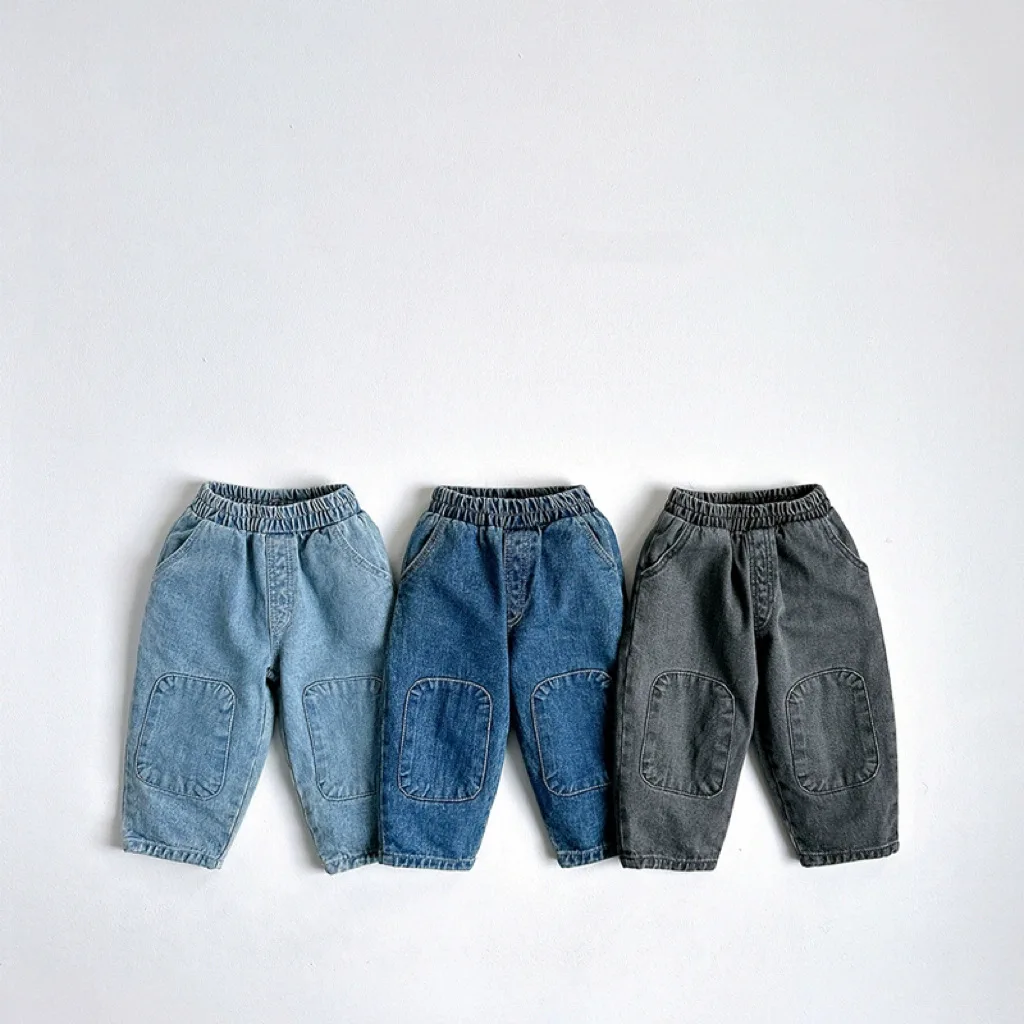 

2025 Autumn New Baby Loose Denim Trousers Infant Girls Versatile Jeans Toddler Boys Fashion Patch Casual Pants Kids Clothes