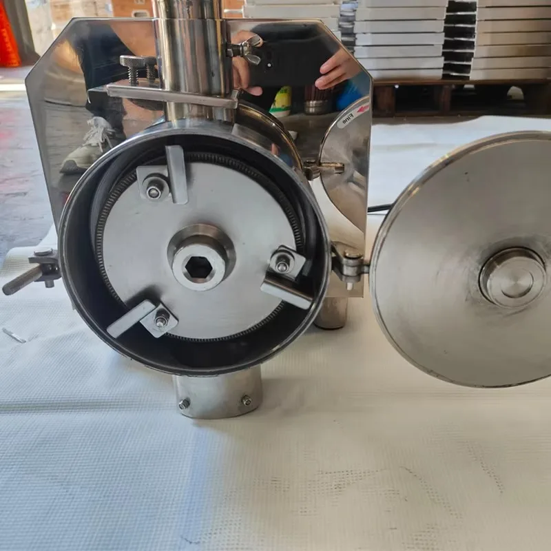 Penggiling Listrik 2.2kW/3HP untuk Penggilingan Tepung Rumah Tangga - Cocok untuk Produksi Tepung Gandum, Biji-bijian, dan Bumbu Bubuk