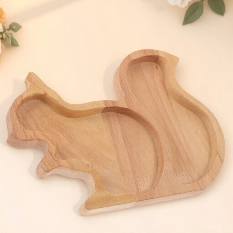 

1pc Squirrel Shape Wooden Tray Large Capacity Serving Plate For Candy Dried Fruit Snack Storage Kitchen Tableware Bread Dish
