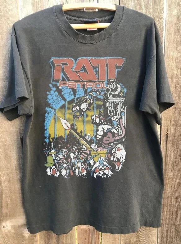 RATT 1984 OUT OF THE CELLAR T0UR GRAPHIC CHARCOAL UNISEX SHIRT Grafik-T-Shirts Harajuku