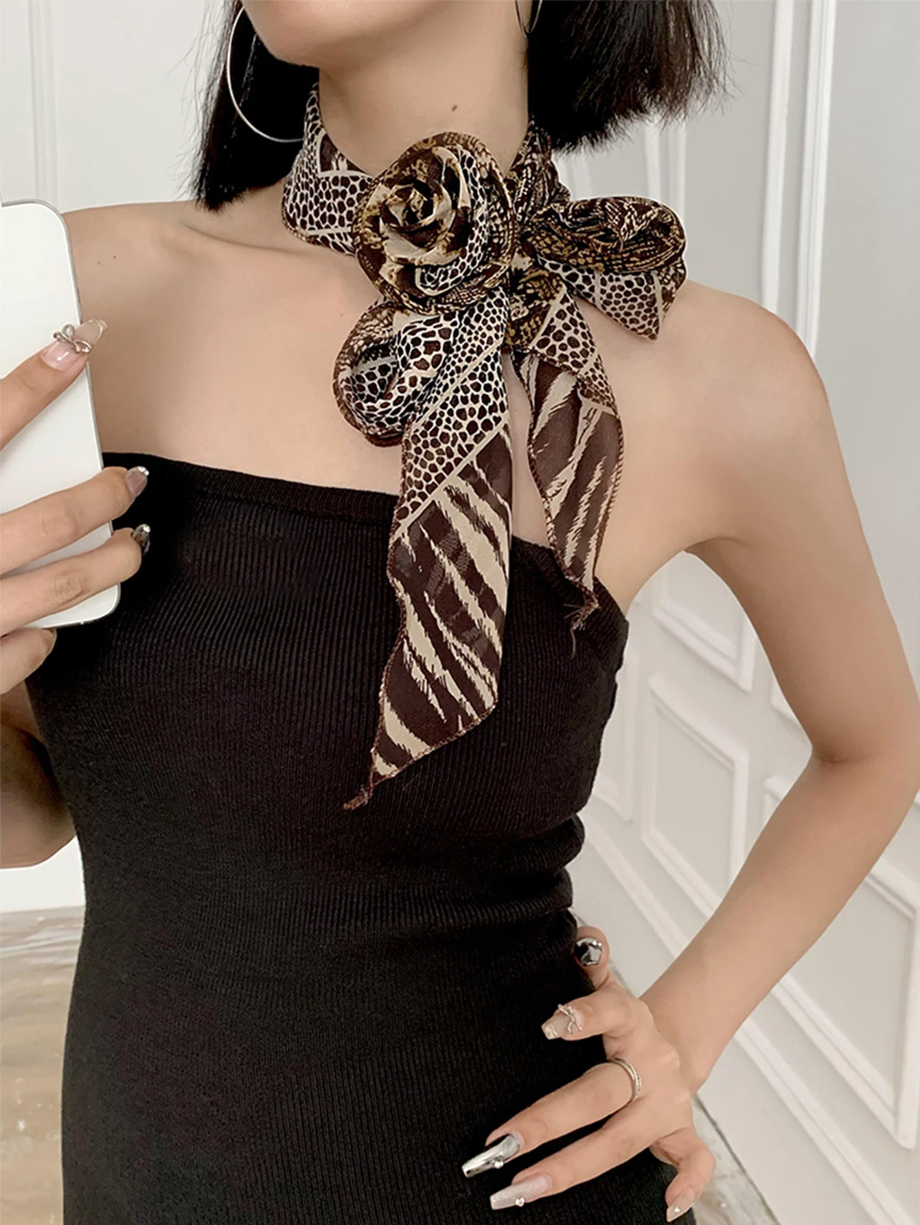 สามมิติ Rose ชีฟองผ้าไหมผ้าพันคอเสือดาวพิมพ์ผู้หญิงผ้าพันคอ y2k ผ้าพันคอ Retro มุมผ้าพันคอผูกแถบคาดศีรษะ