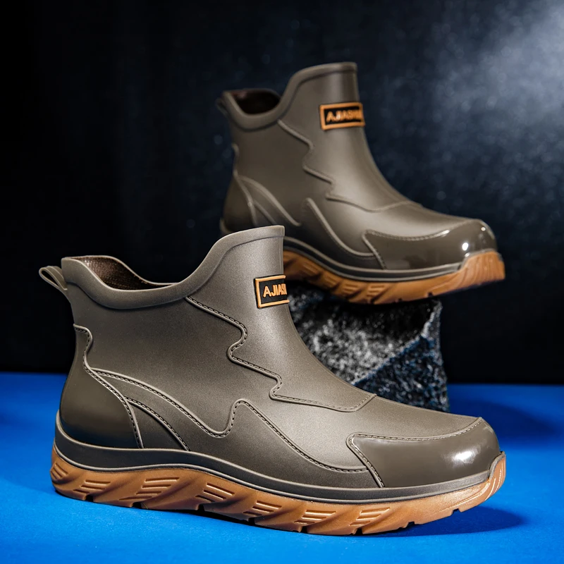 Men Women's Casual Rain Boots Four Seasons Light Waterproof Anti-Slip Outdoor Car Wash Water Shoes Chef Kitchen Work Rain Shoes