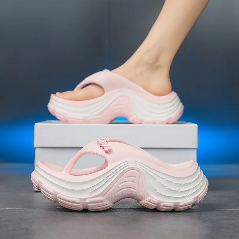 

Модные женские пляжные шлепанцы на толстой подошве, новые летние сандалии с увеличенной высотой подошвы для отпуска и активного отдыха