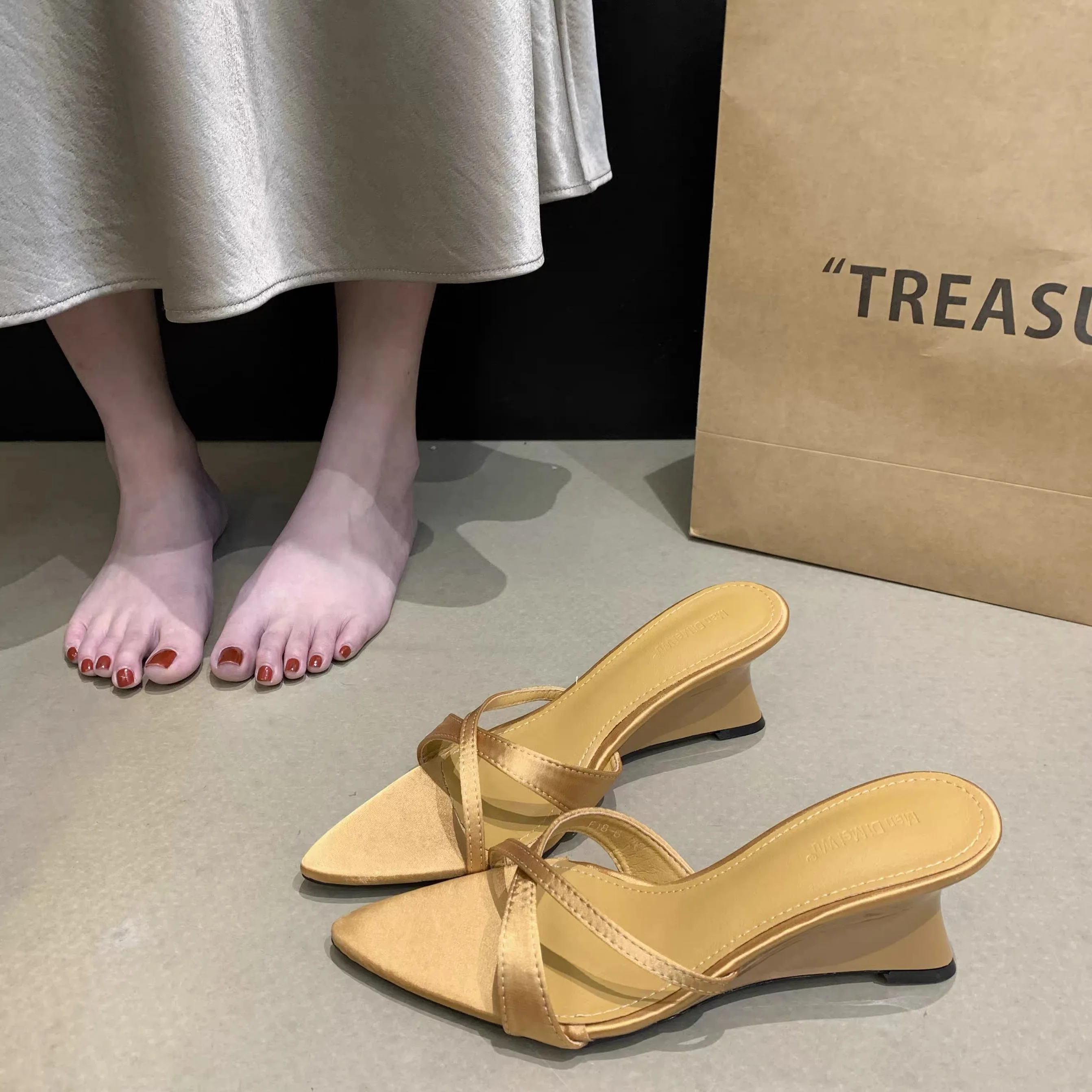 Damen-Sommersandalen 2026: Neue Pumps und Absatzschuhe für Damen, Mules, modische, lässige Keilabsatzschuhe