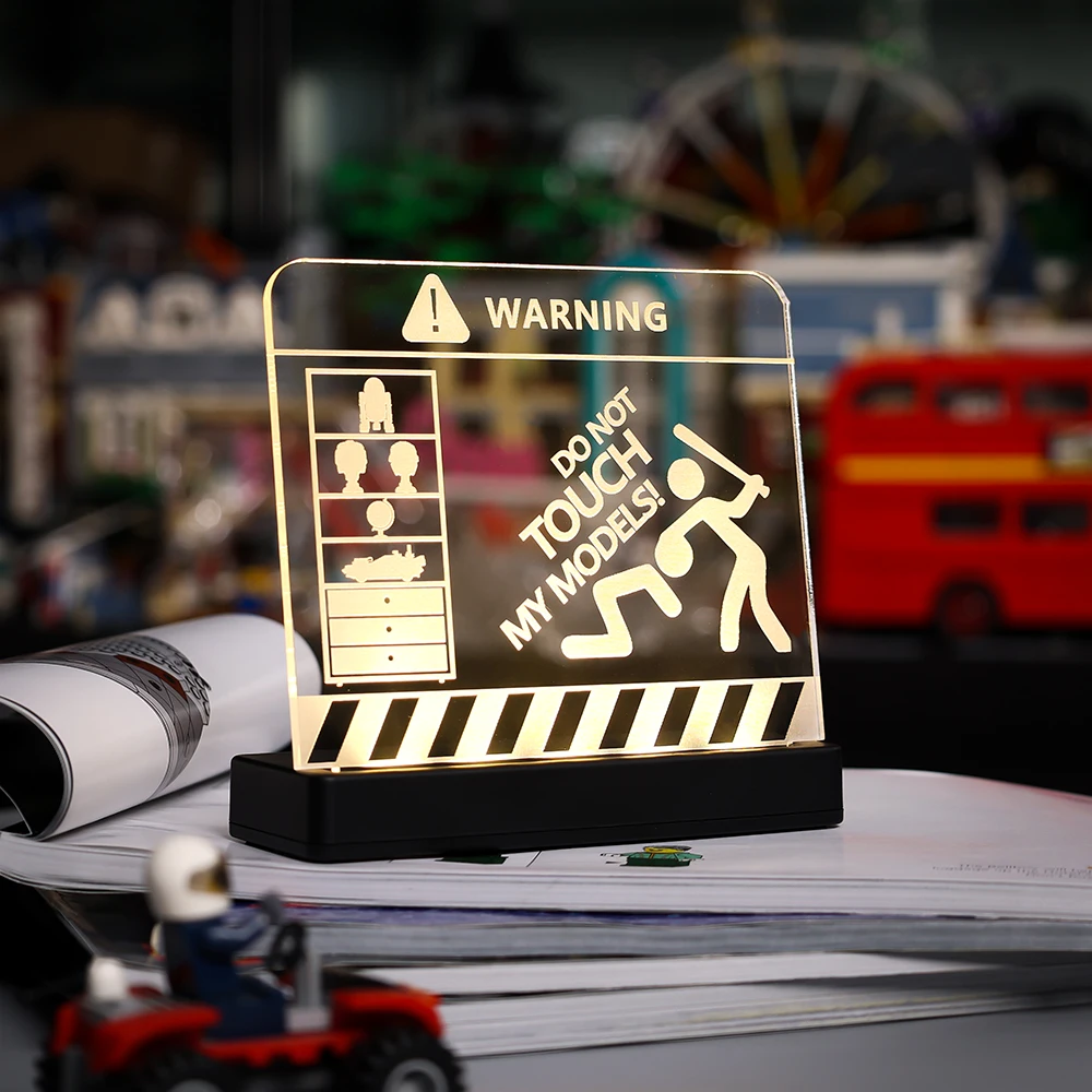 لوحة عرض أكريليك بإضاءة LED لوحة تسجيل لوحة تحمل علامة تحذير الطفل لا تلمس ألعاب التماثيل كتل نموذجية