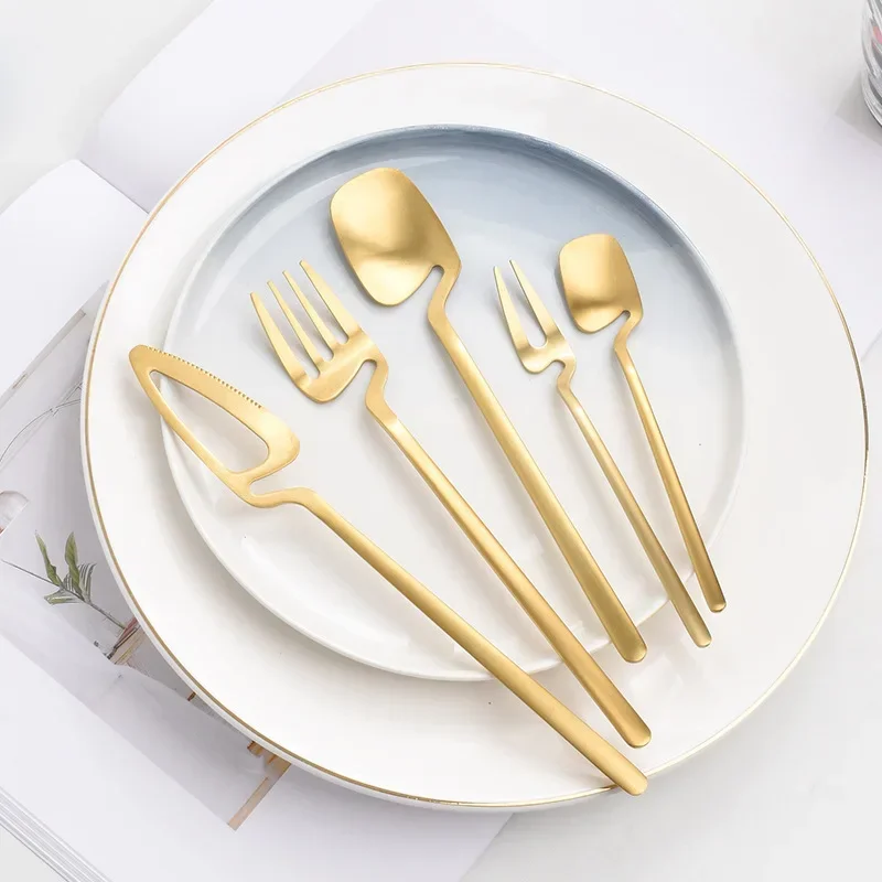 

4pcs Rainbow Dining Spoon Fork Table Set Home Kitchen Table Decor Cutlery Sets Ice Cream Desserts Soup Coffee Use Kitchen Tools