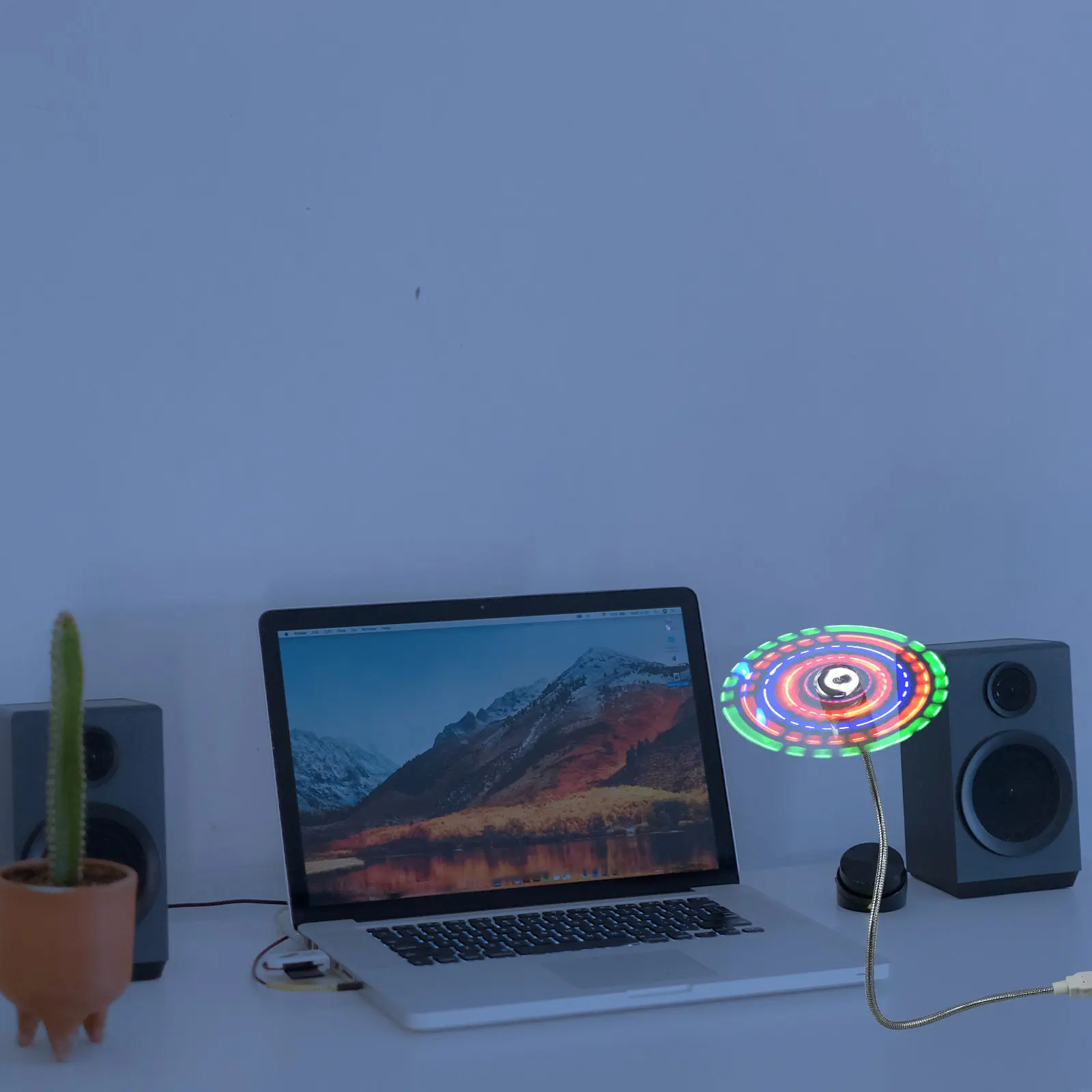 

2Pcs USB Mini Fan Flexible Blades Colorful LED Seven Color Patterns USB Powered Desktop Laptop Mini LED Fan Gadget