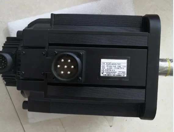 SGMG-44A2A   Servo Motor, New Spot Supply Quality Assurance 1 Year In stock: 1 piece