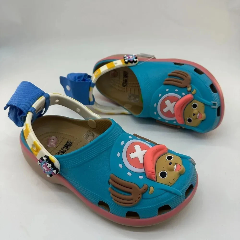 Winnie The Pooh Clogs Unisex Cute Platform Sandals Non Slip Beach Slippers Cartoon Charms Decor Hole Shoes Casual Outdoor Slides