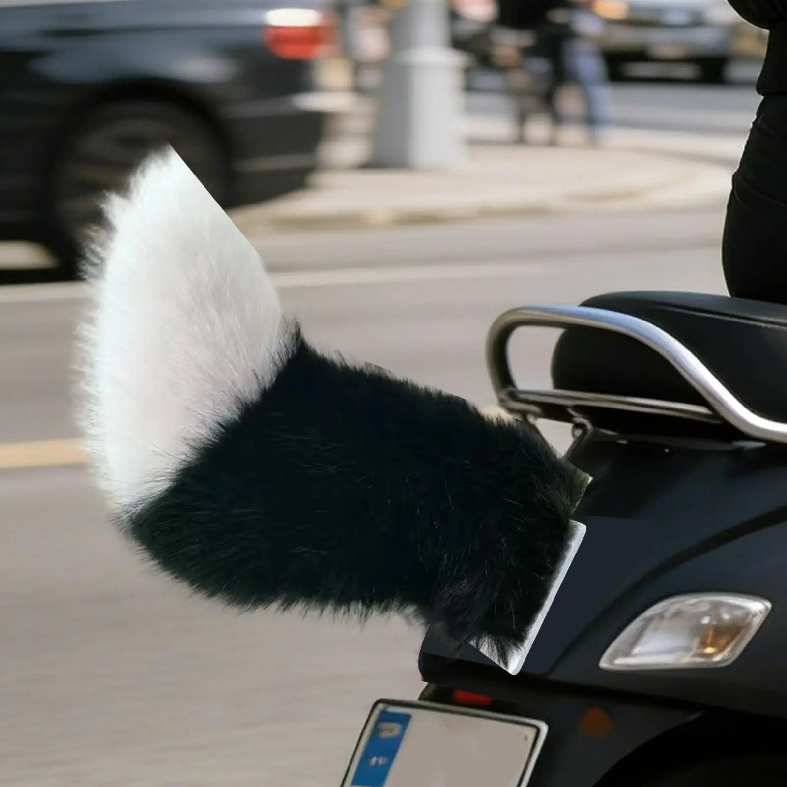 

Плюшевый хвост на пульте управления с подвижной подвижной антенной-хвостиком, регулируемый, для декора самокатов и мотоциклов