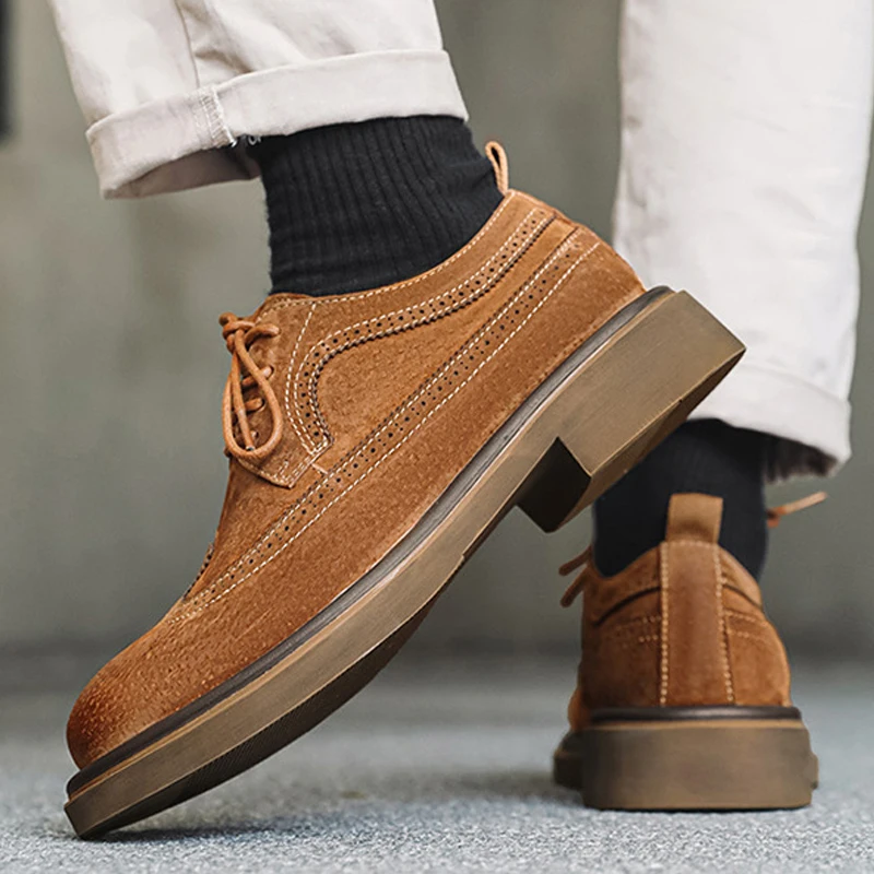 أحذية رجالية رسمية فاخرة مصنوعة يدويًا أحذية من الجلد كلاسيكية منحوتة أحذية بروغ موضة الأعمال فستان أحذية Zapatos De Hombre