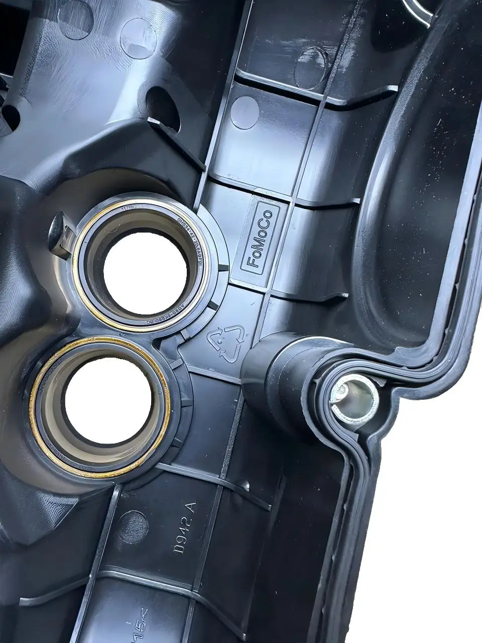 Suitable for 2.0T Freelander 2 Range Rover Evoque Discovery Engine Valve Cover LR070360 LR056035 LR038319