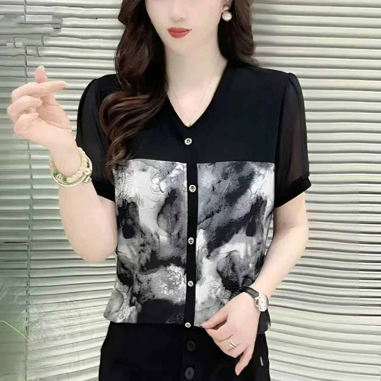 

Fashion print patchwork casual short-sleeve new V-neck ice silk shirt summer loose top