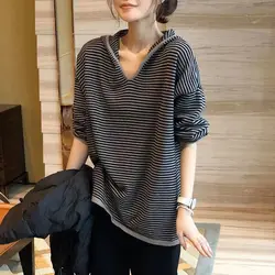 Striped Knitted Hooded Sweatshirt for Women Loose and Fashionable for Autumn and Winter New Lazy Sweater Top for Outerwear