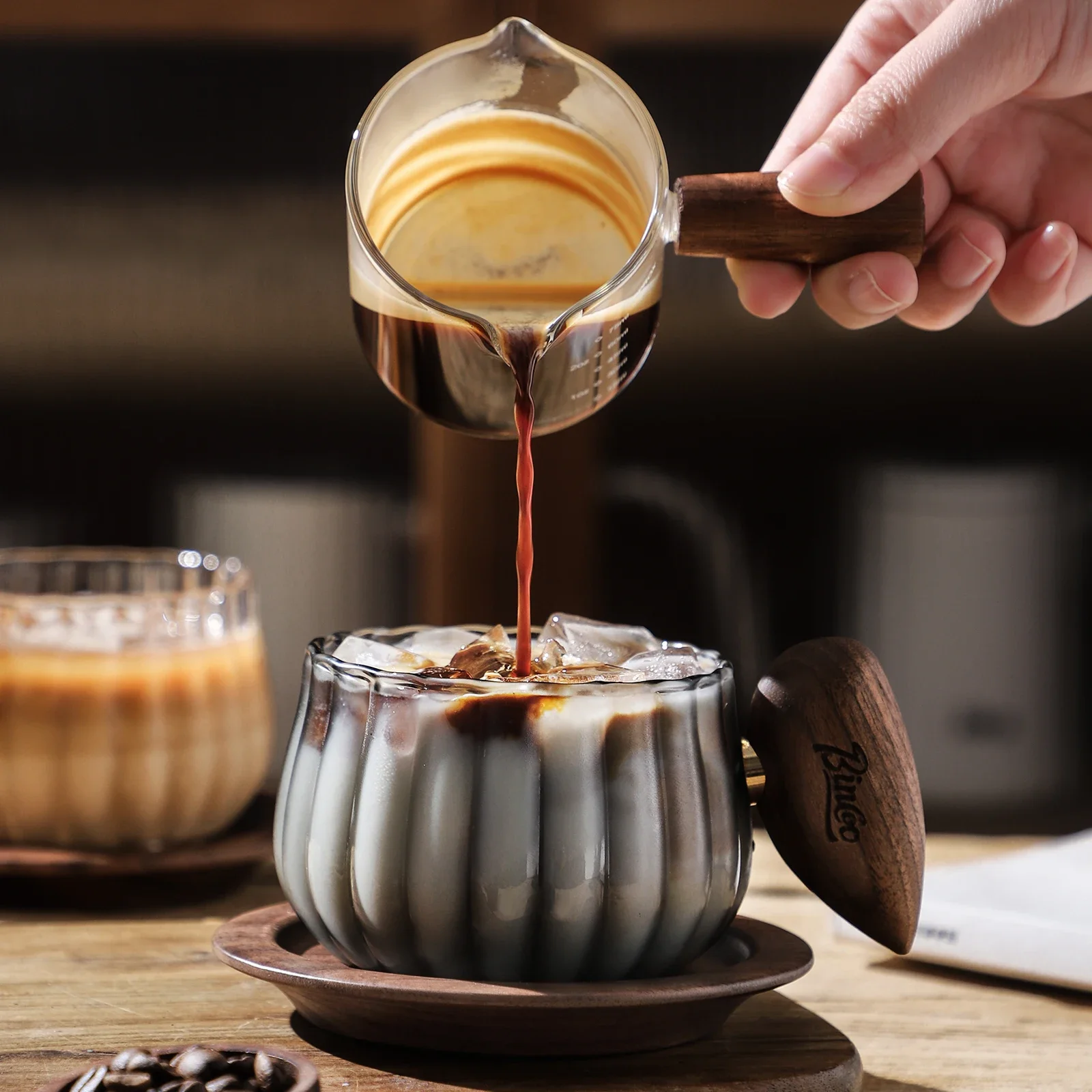 

Bincoo Glass Coffee Cup 250ml with Walnut Handle Minimalist Mug Retro Latte Espresso Cup Iced American Beer Drink Cup