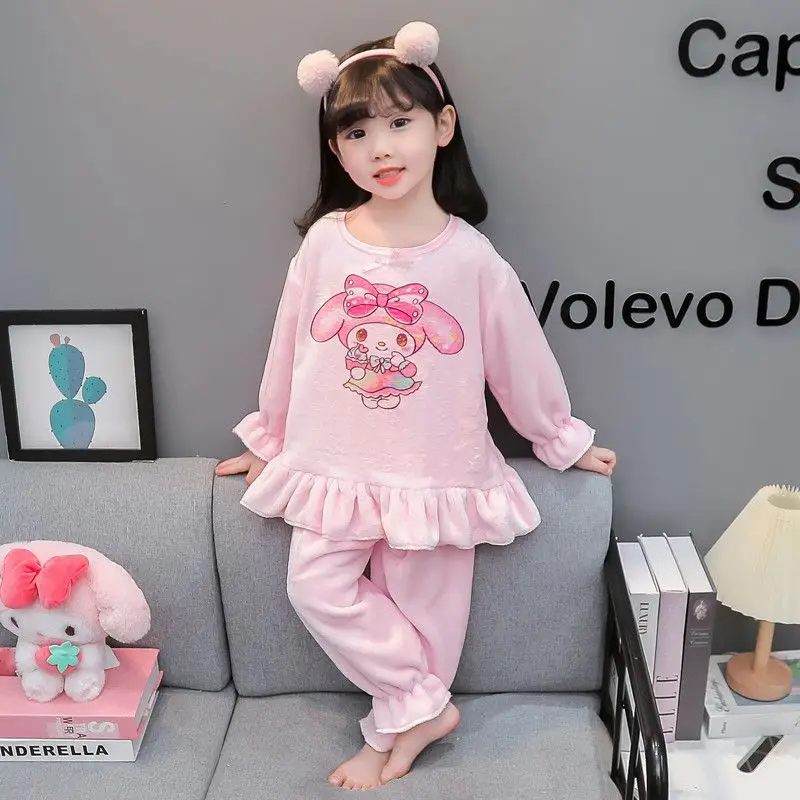 Kawaii My Melody Kuromi Sanrio Kinder Niedlicher Cartoon Bequemer Plüsch Warmer Pyjama Studentenmantel Hose Geburtstagsgeschenke für Kinder
