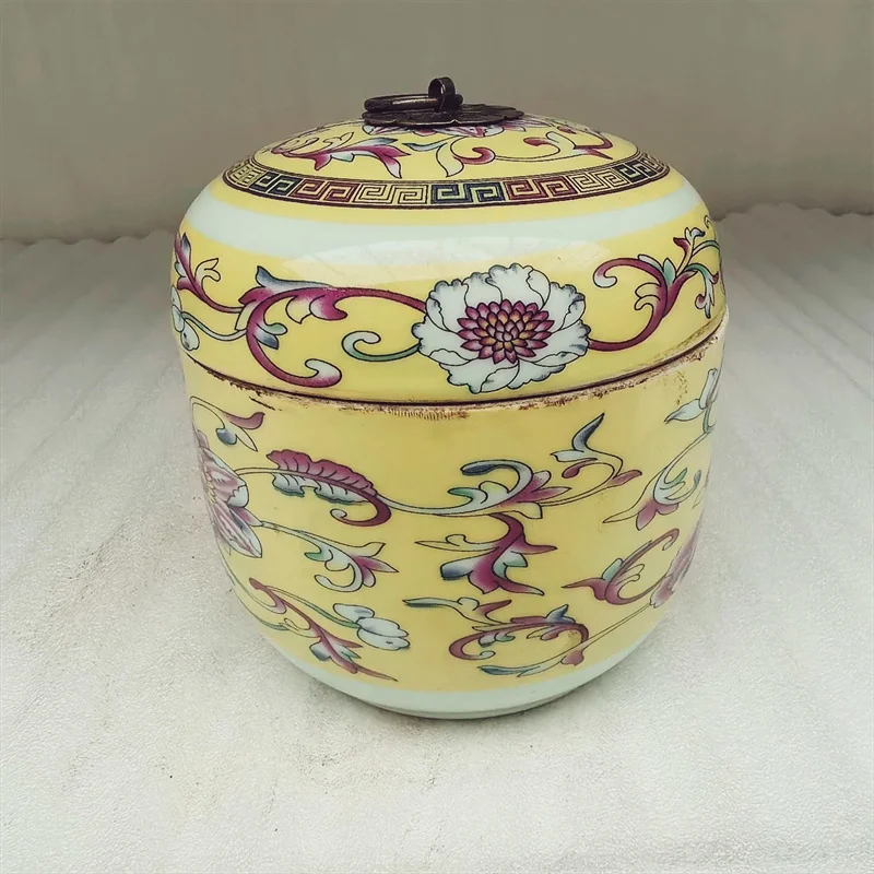 Chinese Old Porcelain collectibles yellow Enamel color Entangled Lotus Pattern Cover jar storage jar