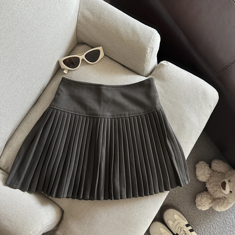 Autumn And Winter Solid High Waisted Vacation Pleated Skirt Women Elegant College Style Versatile Sexy Short Skirt Simple Trendy
