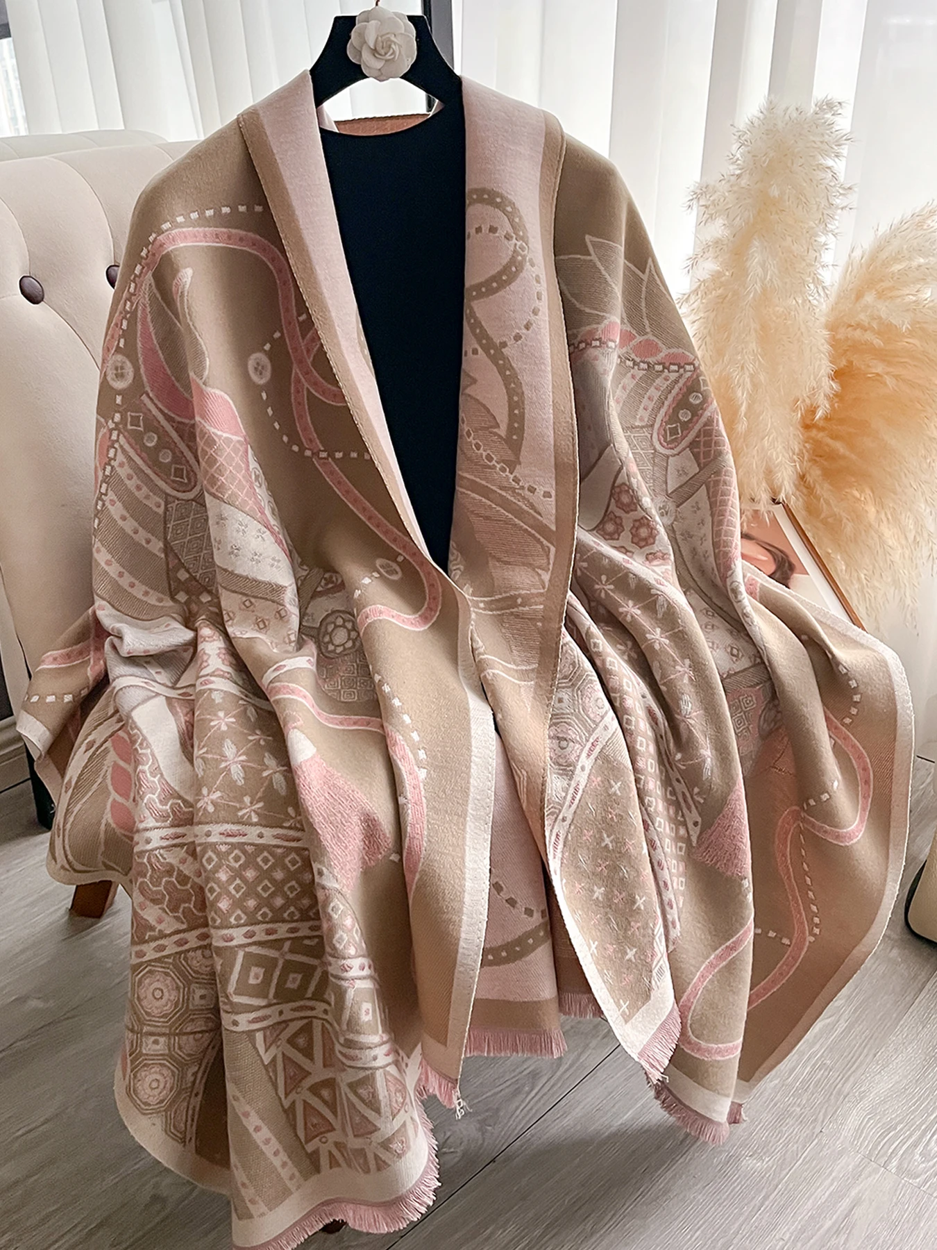 Eleganter Pashmina-Schal mit Pferdemuster für Damen, luxuriöser Kaschmir-Schal, dick, warm, Herbst- und Winterdecke, Stola, langes Design – Detail 9