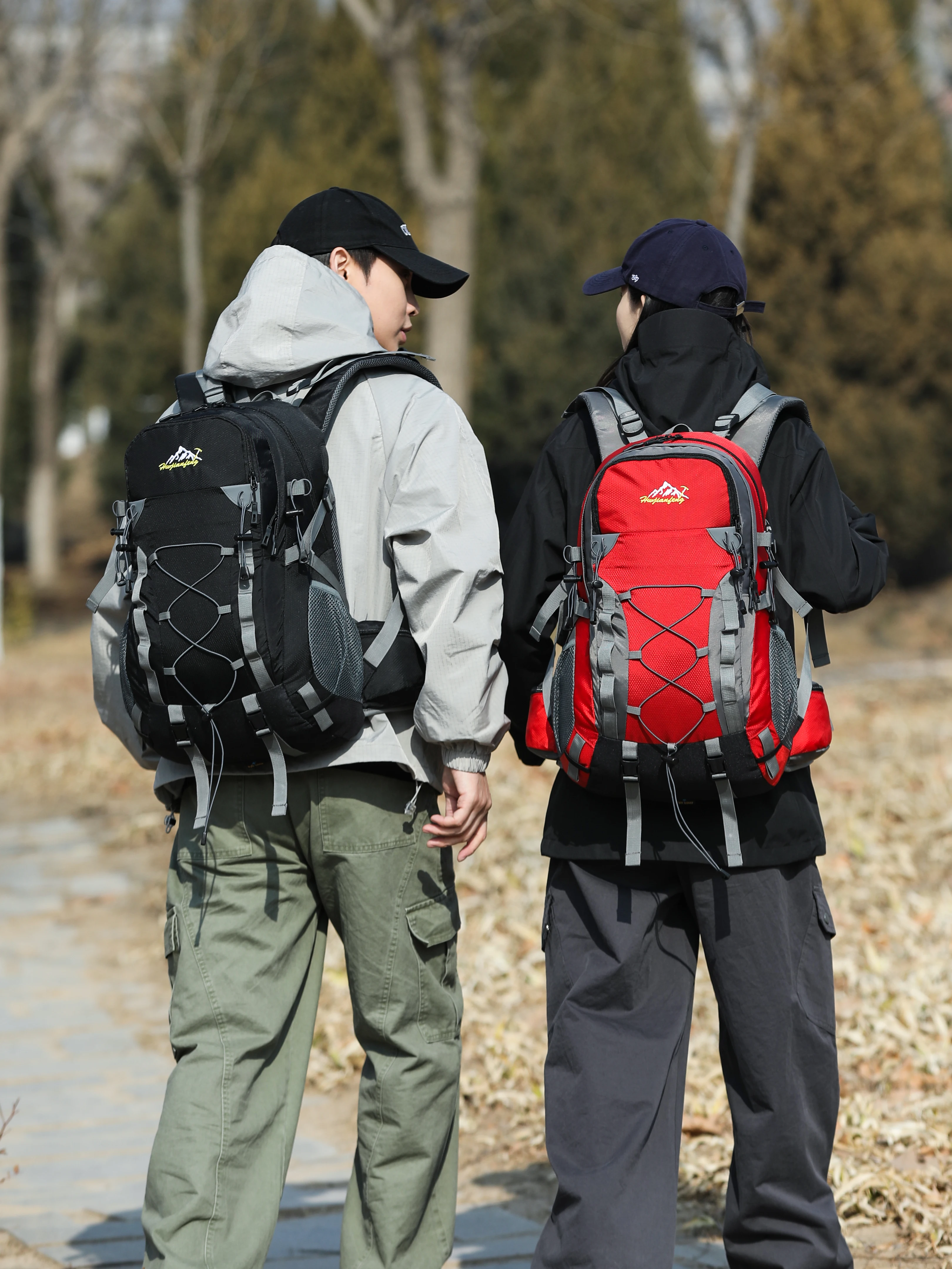 outdoor-sharp-peak-men's-women's-large-capacity-climbing-backpack-lightweight-multifunctional-hiking-travel-40-liter-backpack