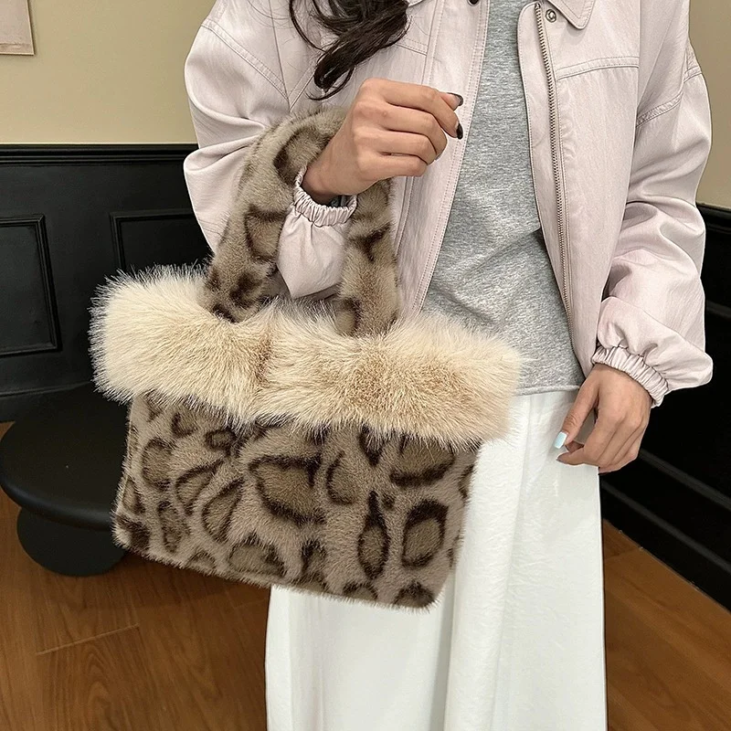Fashion Leopard Print Fur Tote Bag Warm Soft Shoulder Bag Large Capacity Furry Handbag for Women