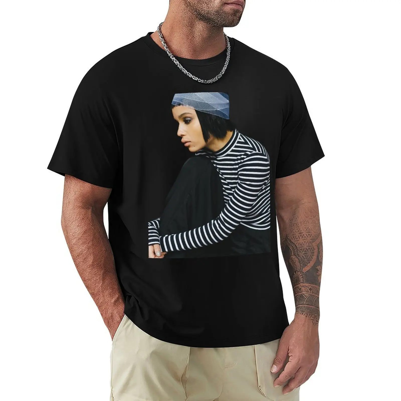 

Zoe Kravitz T-Shirt Art Pattern Printed Casual Top