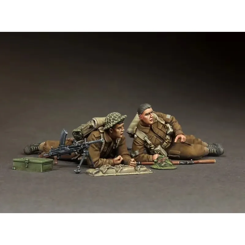 1/35 Male Soldier Figure GK Military Theme Resin Model Unassembled and Unpainted Kit Self-erecting Painting DIY