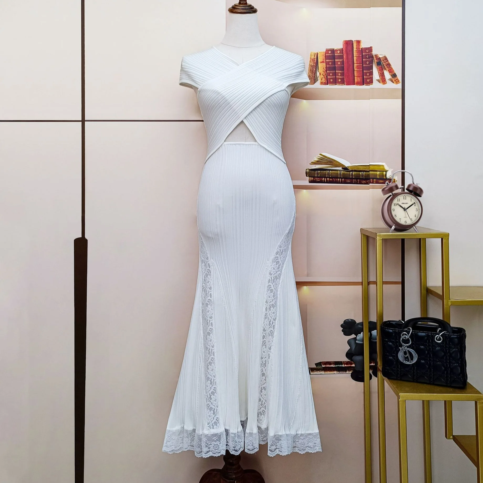 French High-End Dress For Women, 2026 Spring/Summer New Elegant And Fashionable Cross Design Slim Knit Dress