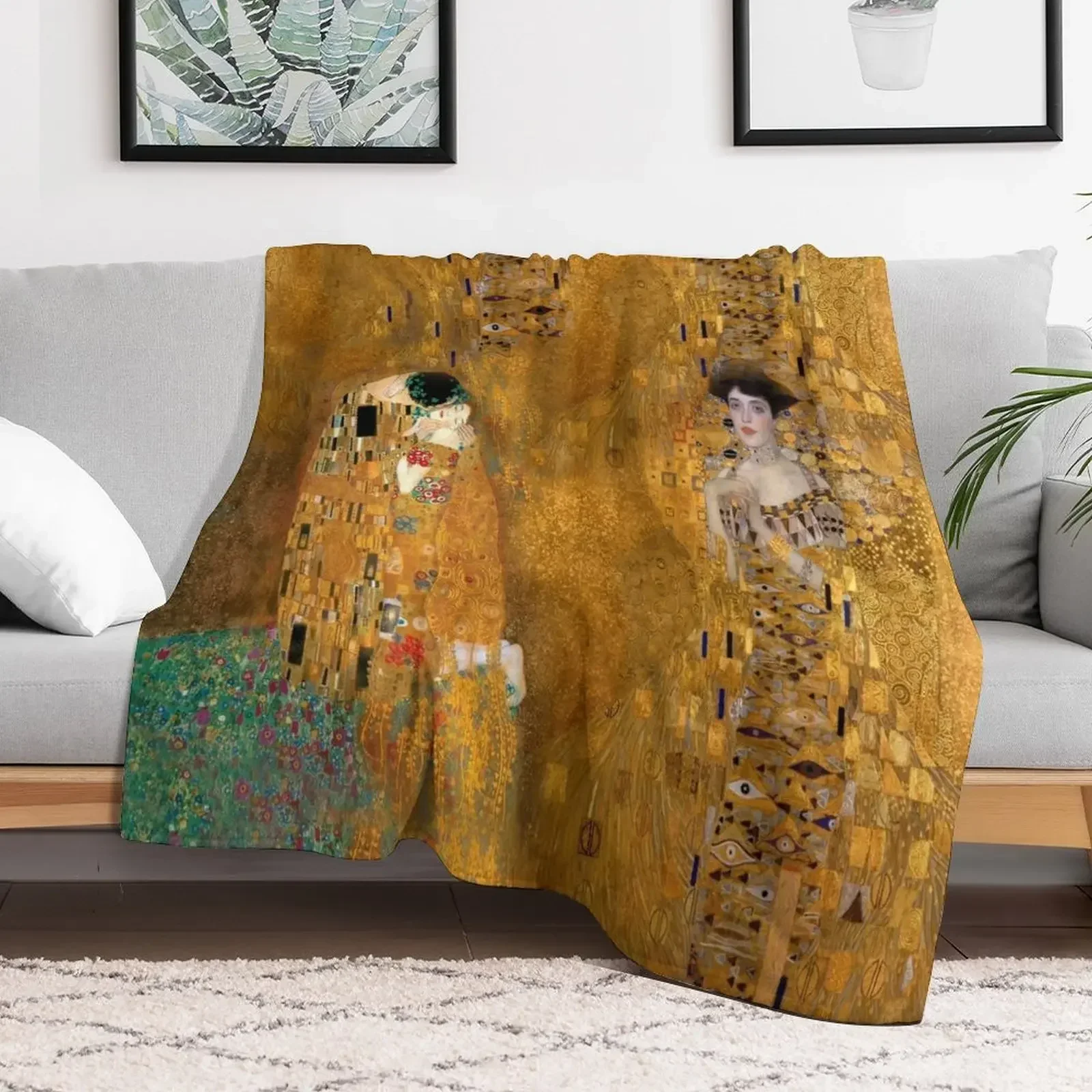 

Klimt -Woman in Gold - The Kiss Throw Blanket Luxury anime Blankets