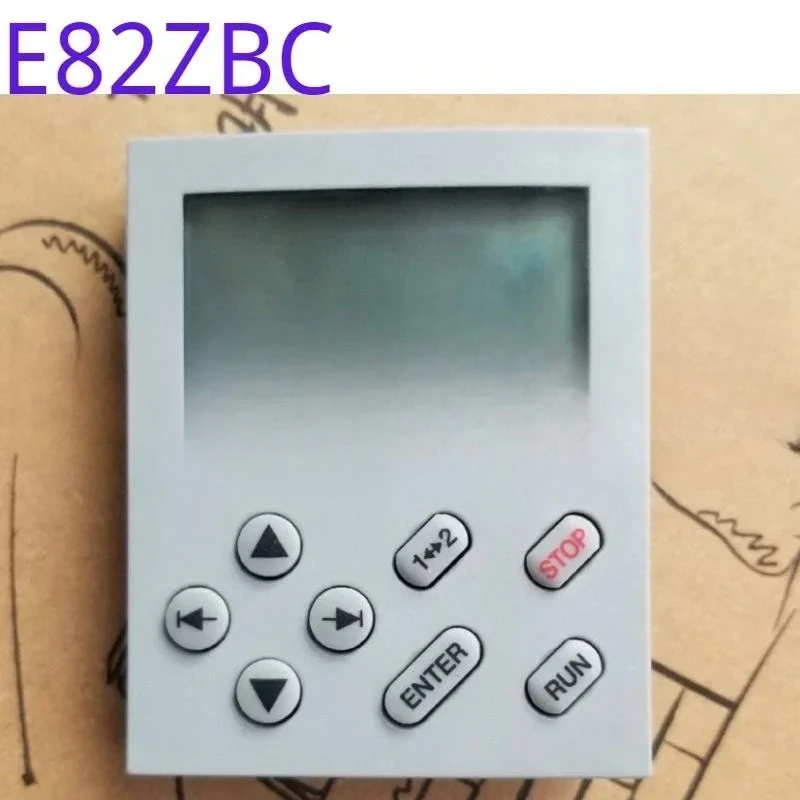 

Совершенно новая панель управления преобразователем частоты серии E82ZBC 8200.