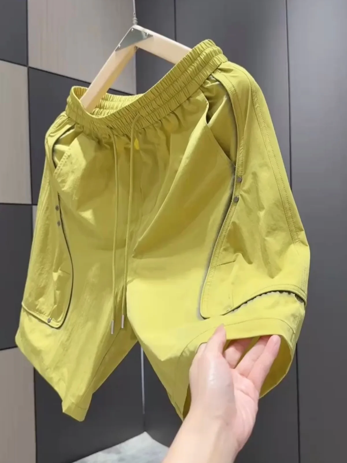 

Summer Thin Candy Color Ice Silk Quick Dry Casual Shorts Men's Loose Breathable Outdoor Sports Five-Quarter Length Pants