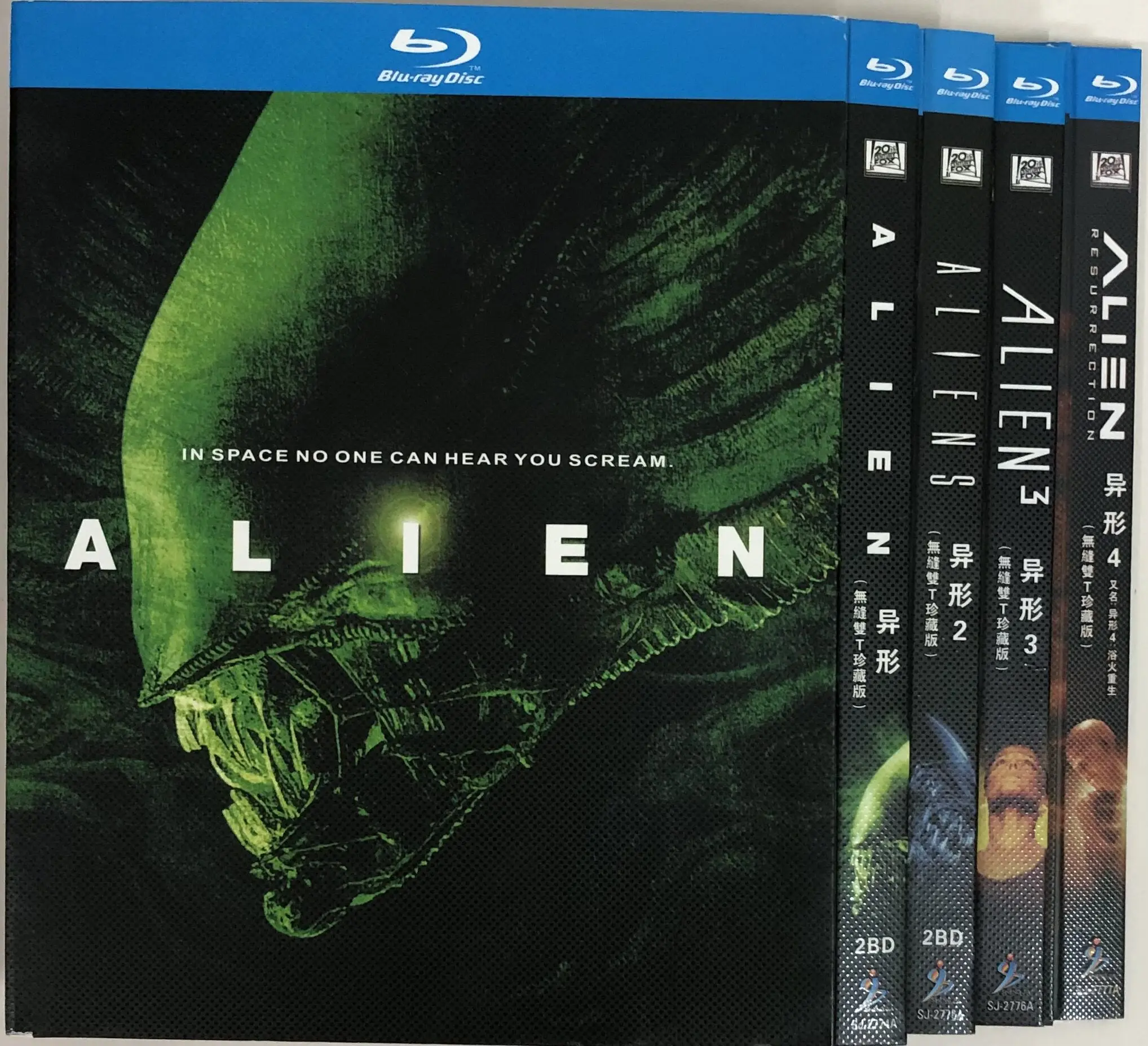 

Classic Old Movie Alien Quadrilogy Mandarin Dubbed and Original Audio Collection Blu-ray Disc