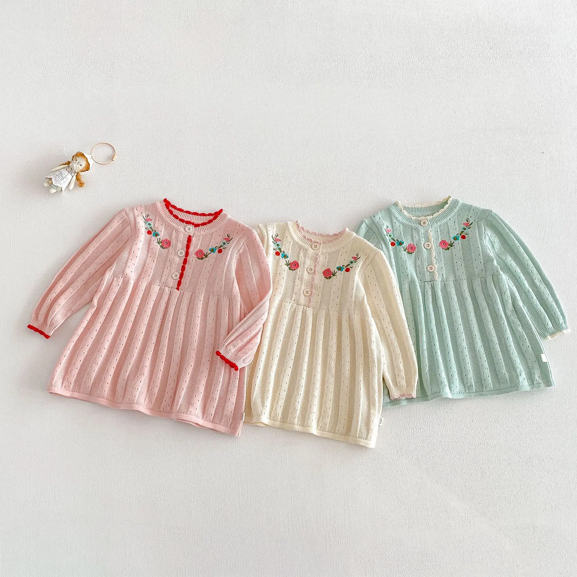 Girls' Stylish Embroidered Woolen Dress 2026 New Spring Baby Korean Version Lace Knit Sweater Children's Skirt