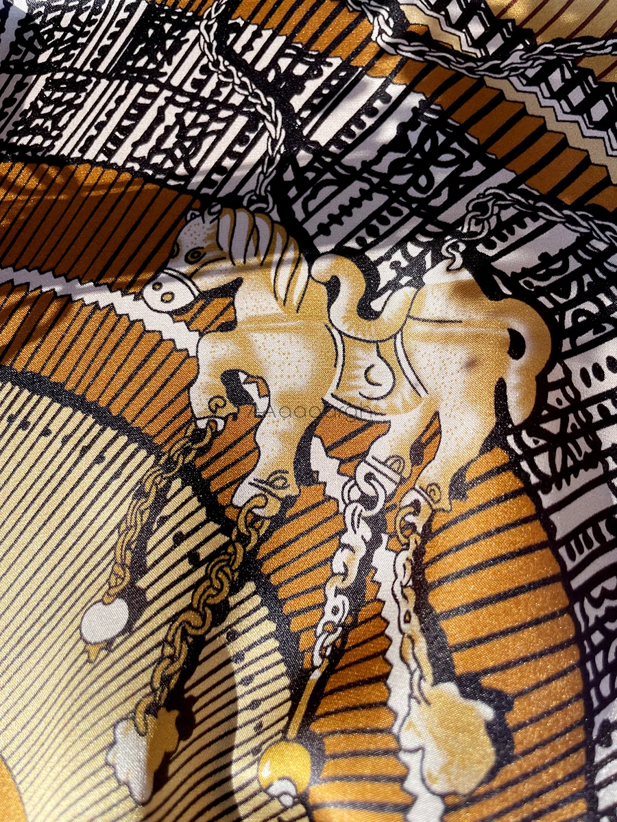 Luxury Designer Mulberry Silk Scarf Summer Hand-rolled Edges Shawls Bandanas Tops Accessories Hair Neck Scarves Foulard 110cm