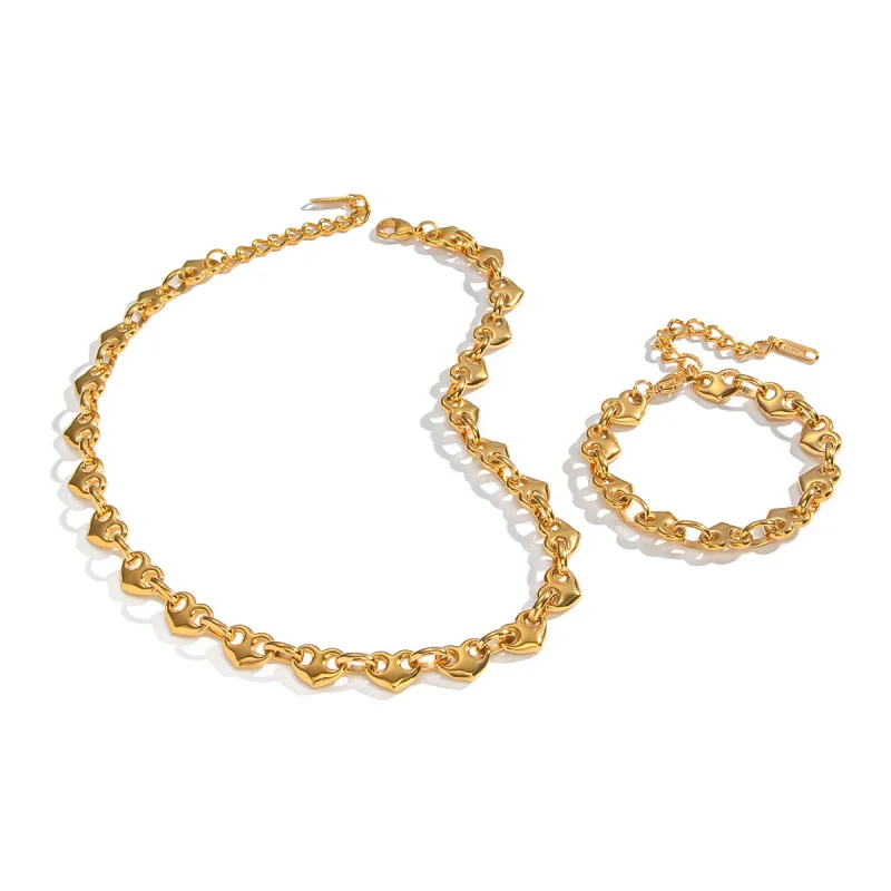 أزياء القلب خنزير الأنف مشبك الفولاذ المقاوم للصدأ قلادة سوار فراغ تصفيح الراقية سلسلة الاحتفاظ بالألوان للنساء