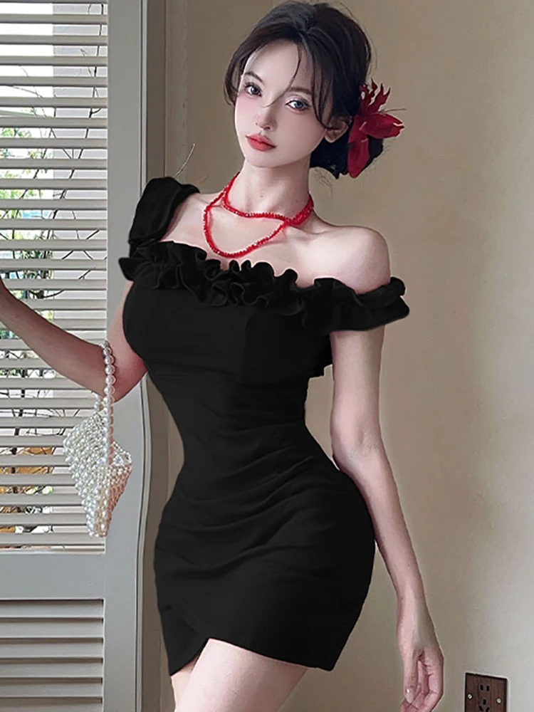 여름 레드 플리츠 바디콘 러플 스퀘어 넥 슬링 드레스 여성 우아하고 시크한 갈라 드레스 2025 한국 패션 페스티벌 드레스