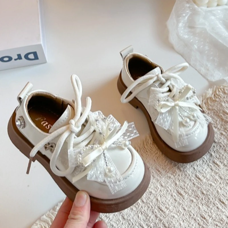 Little Girls Princess Leather Shoes with Shiny Beaded Bow 2026 New Spring Kids Mary Jane Flats Soft Sole Trendy Chic Party Shoes